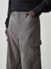Manfinity VCAY Pantalones rectos de cintura elástica y ajuste holgado con parche para hombres jóvenes, uso cómodo para el día a día - Gris Oscuro - Ver 4