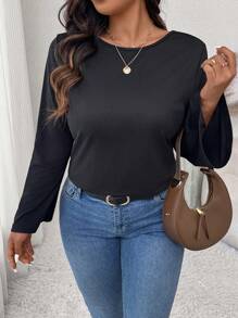SHEIN Frenchy Camiseta negra casual de talla grande con aplicación de encaje de mariposa y mangas acampanadas - Negro - Ver 4