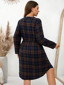 SHEIN LUNE Plus Size Women Plaid Print V-Neck Front Button Long Sleeve Dress Thanksgiving Outfit Women New Years Women Outfit Winter Dresses Winter Clothes Women Rave Outfits Christmas Dress Women Vacation Outfits Woman Vacation Dress, Western Wear Women