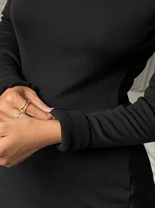 SHEIN EZwear Plus Size Solid Color Stand Collar Long Sleeve Slim Fit Casual Short Dress