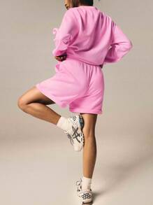 Athîral 2 stuks dames casual letter borduurwerk sweatshirt en shorts set, herfstletter print voor balspel, sport voetbal