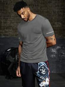 Manfinity Fitness Boyfriend Style Men Letter Print Round Neck Short Sleeve Simple Sports T-Shirt, Casual Daily Wear