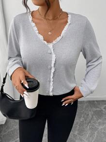 SHEIN Frenchy Grey Lace Patchwork V-Neck Loose Casual T-Shirt For Plus Size, Suitable For Leisure, Home, Can Be Paired With Jacket In Autumn/Winter - Light Grey - View 7