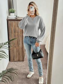 SHEIN LUNE Camiseta casual y romántica de mujer en color marrón con puños con volantes y escote off-the-shoulder, otoño