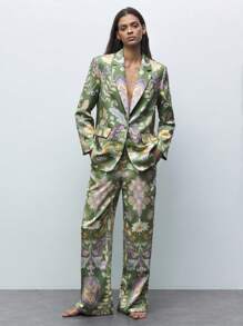 SHEIN X LOS FAVORITOS DE ANA GONZALEZ Maija 女士数码印花绿色单排扣西装外套，休闲度假装，适合圣帕特里克节、复活节、春假、音乐节等场合，秋冬季复古风尚之选。 - 綠色 - 查看 4