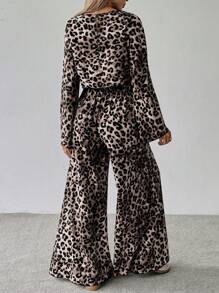 SHEIN LUNE 2 件套女士休闲豹纹短款上衣和宽松阔腿裤套装，秋季 - 咖啡棕 - 查看 2