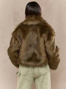 MISSGUIDED 奢华人造毛皮短款冬季夹克毛绒长袖外套保暖个性外套秋季时尚派对晚装现代精致 - 軍綠色 - 查看 2