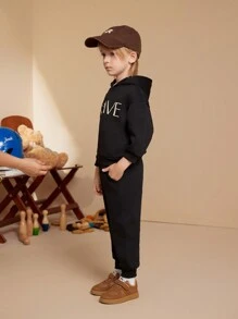 PrepCrw Kleine Jungen Campus & Street Buchstaben Muster Schwarzer Thermofutter Kapuzenoberteil & Hosen Set, Herbst/Winter - Schwarz - Übersicht 3