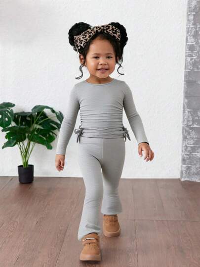 SHEIN Baby Girl Casual Floral Gray Round Neck Ruched Long Sleeve Fitted Knit Top & Flared Pants 2 Pieces Set, Suitable For Home & Outdoor