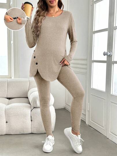 SHEIN Conjunto de 2 piezas de parte superior de manga larga con borde curvo y decoración de botones y leggings para embarazada, conjunto de otoño