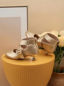 时尚舒适的儿童高跟派对礼服鞋，适合秋冬季
