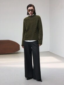 Ontre Women's 2025 Spring New Arrival Cozy Basic Solid Green Crew Neck Long Sleeve Casual Pullover Sweater