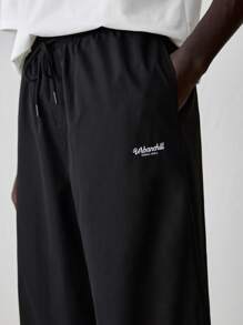 Manfinity VCAY 2pcs Young Men Fashion Casual Embroidered Polo Shirt & Elastic Waist Straight Leg Pants Set