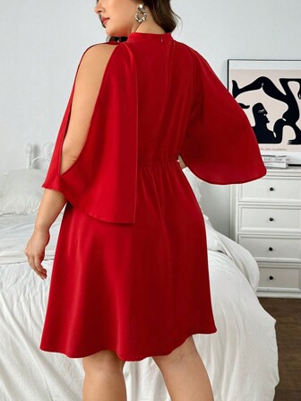 SHEIN Privé Plus Size Dam Batwing Sleeve Halterneck A-Line Klänning, Burgundy, Loose Fit, Lämplig för bröllop, semester, New Arrival