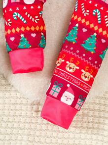 Bộ đồ ngủ 2 món họa tiết cây thông Noel và hươu cho bé gái - Đỏ - Xem 4