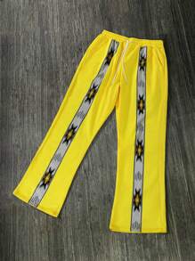 Manfinity EMRG 男式黄色花卉印花简约设计直筒裤 - 黃色 - 查看 3