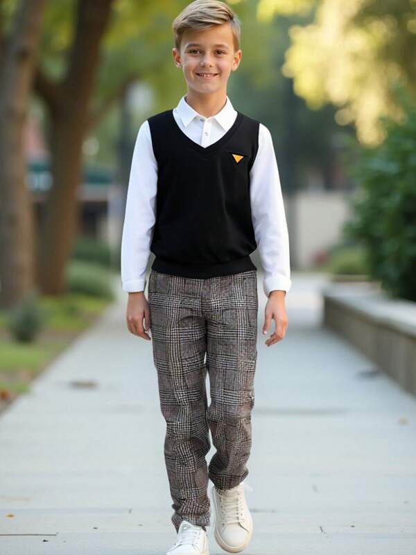 SHEIN 3 Stücke Set für Tween Jungen: Einfarbiges Langarmhemd + Weste mit V-Ausschnitt + Hose mit elastischem Bund und Karomuster, formeller Anzug, für Weihnachten