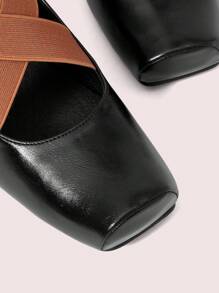 CUCCOO DOLLMOD Zapatos tipo Mary Jane de tacón alto de punta cuadrada para mujer, en color negro, con tacón cilíndrico y estilo cruzado, con aspecto vintage - Marrón - Ver 3