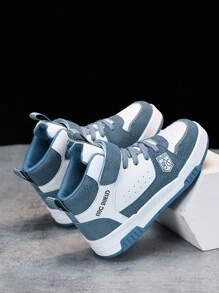 1 双儿童防滑耐磨户外鞋，透气、防护、轻便、可爱、款式清新、舒适柔软回弹儿童运动鞋彩色运动鞋