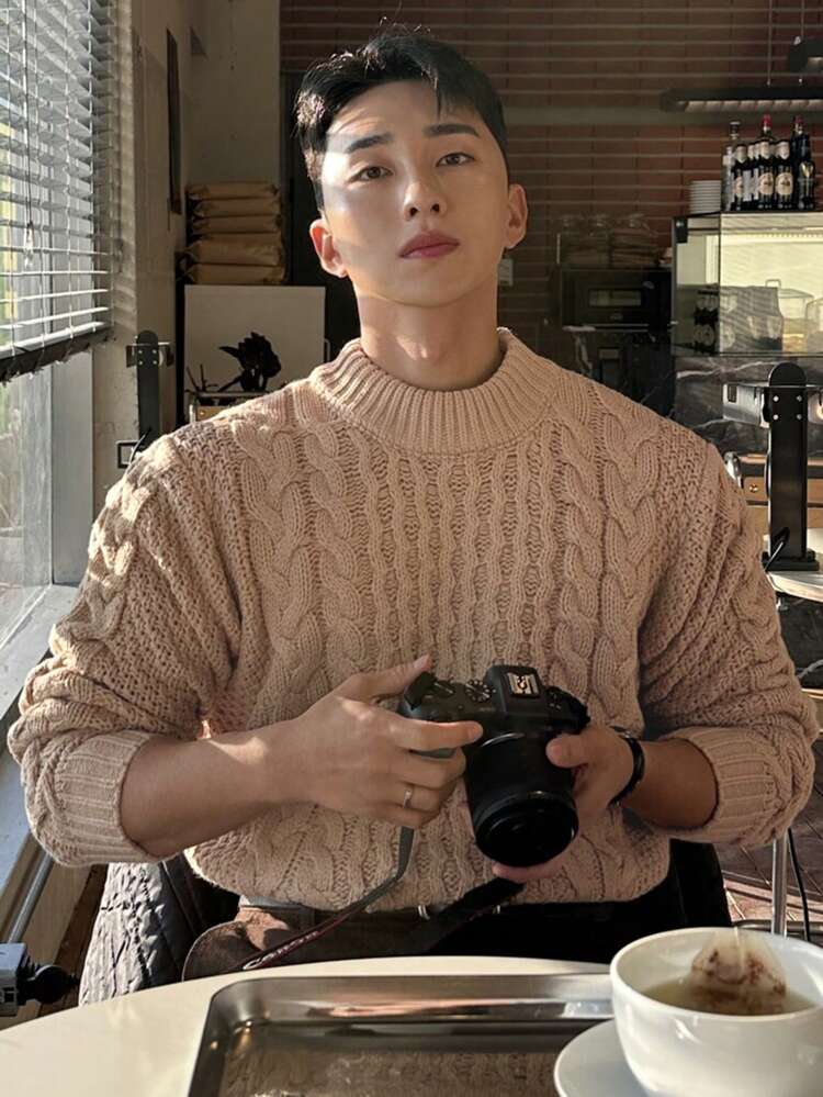 Men's Casual Solid Color Twisted Knit Sweater, Autumn/Winter
