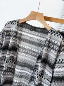 SHEIN LUNE Plus Size Tassel Decor Short Sleeve Striped Casual Loose Jacket