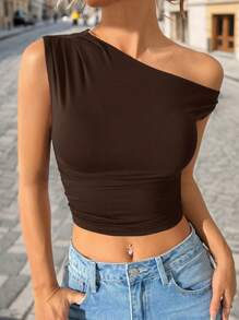 SHEIN EZwear 1 قطعة بلوزة نسائية بلون واحد ذات رقبة غير متماثلة، مطوية ومضغوطة مناسبة للموضة - قهوة بني - مشاهدة 7