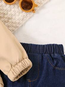 SHEIN Bộ 2 áo khoác nỉ và quần jeans dài thời trang cho bé trai, thích hợp cho đi du lịch và tiệc tùng, quần áo thu đông - Màu be - Xem 4