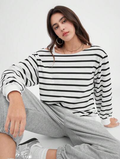 SHEIN EZwear Casual Sports V-Neck Long Sleeve Knitted Pink Mesh Jersey Sweatshirt With Letter & Number Print And Drop Shoulders For Ball Games