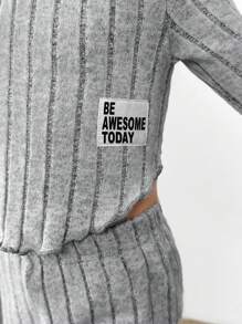 SHEIN Leap Crew Cô Gái Trẻ Dệt kim Màu thuần Vòng cổ Phù hợp Giải trí Áo Và Dệt kim Màu thuần Phù hợp Bùng nổ Quần Bộ - Xám - Xem 4