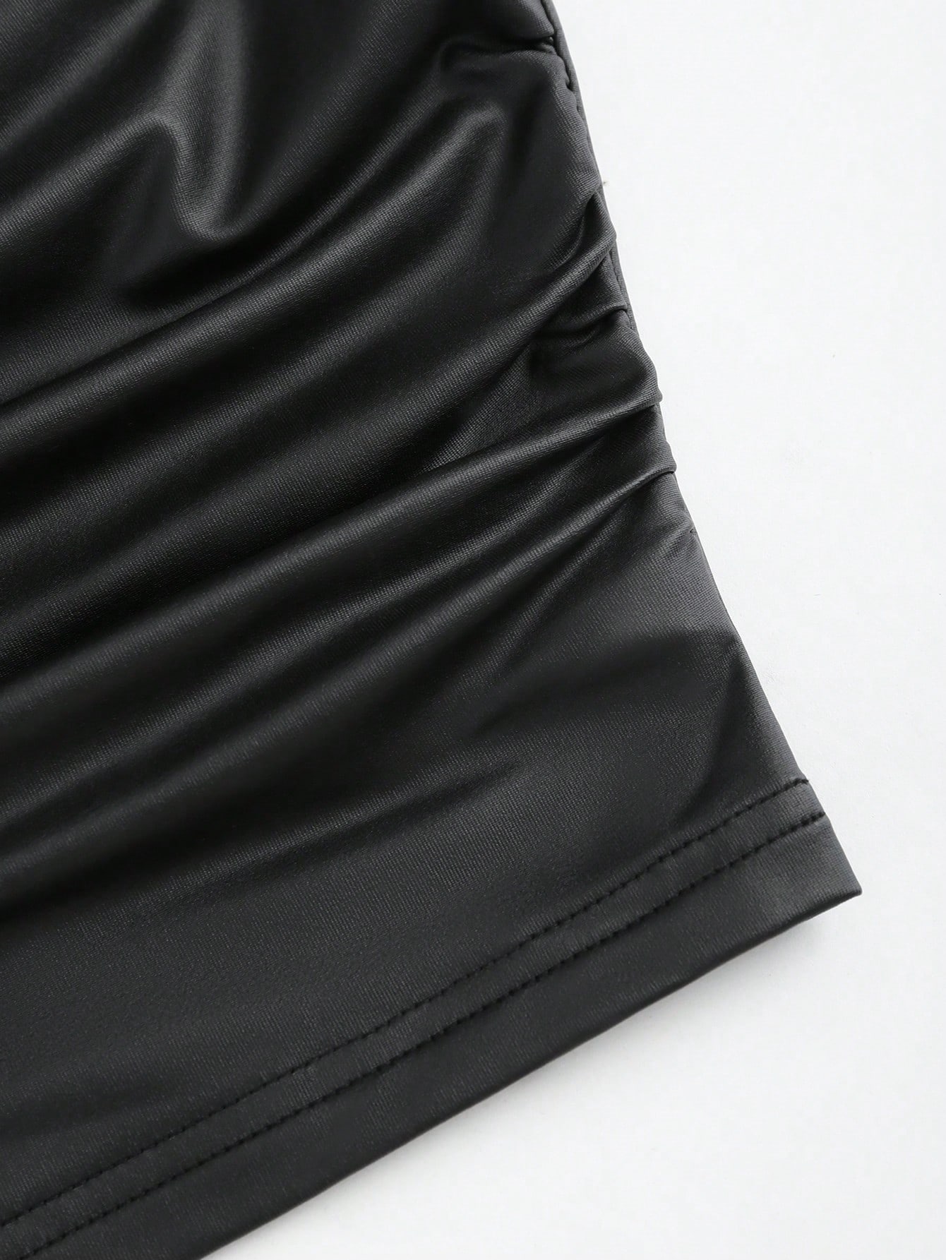 Sweetra مجموعة من الفوتة العنق المطوية وسروال PU س...