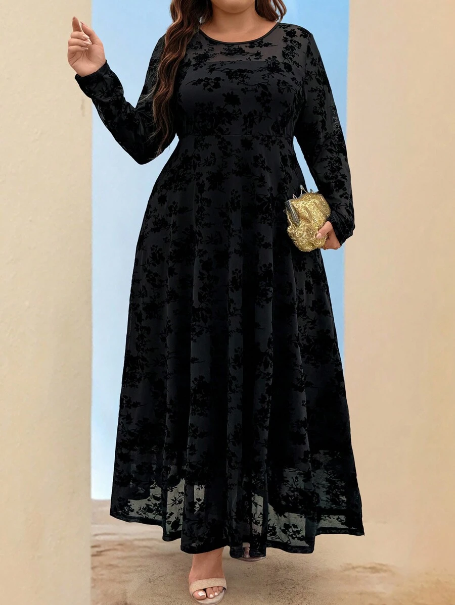 SHEIN Unity 大码女式优雅撞色蕾丝圆领连衣裙长款女装