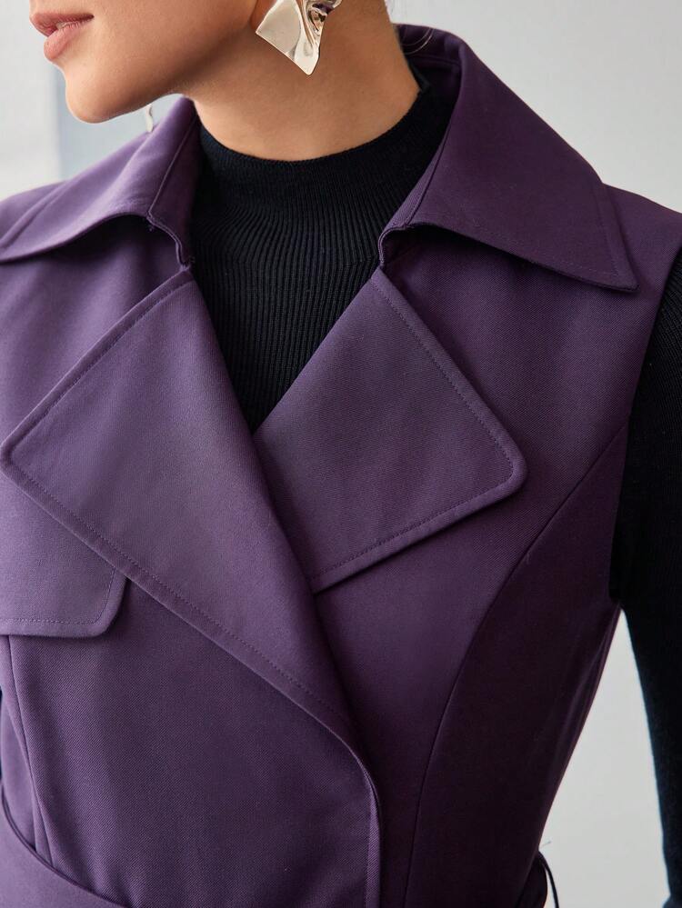 SUKIENKA MIDI Z JEDNYM KOŁNIERZEM I PLISOWANYM DOŁEM, BEZ RĘKAWÓW I PASKIEM