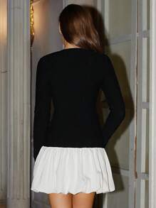 Chiquease Französisches elegantes Mädchen Chic-Vibe Kontrast-Farbiges gestricktes Puffminikleid mit langen Ärmeln und Rundhalsausschnitt - Schwarz - Übersicht 2