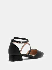 CUCCOO BIZCHIC 女士时尚黑色舒适百搭交叉尖头平底鞋，适合通勤、约会、聚会、度假新年假期 - 黑色 - 查看 8