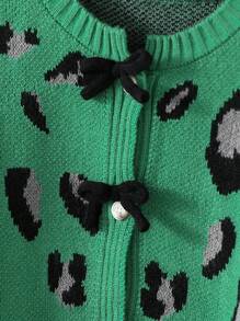 SHEIN 时尚少女秋冬开衫毛衣，豹纹图案设计，蝴蝶结和纽扣装饰，柔软针织面料，适合休闲、上学、旅行等场合 - 綠色 - 查看 5