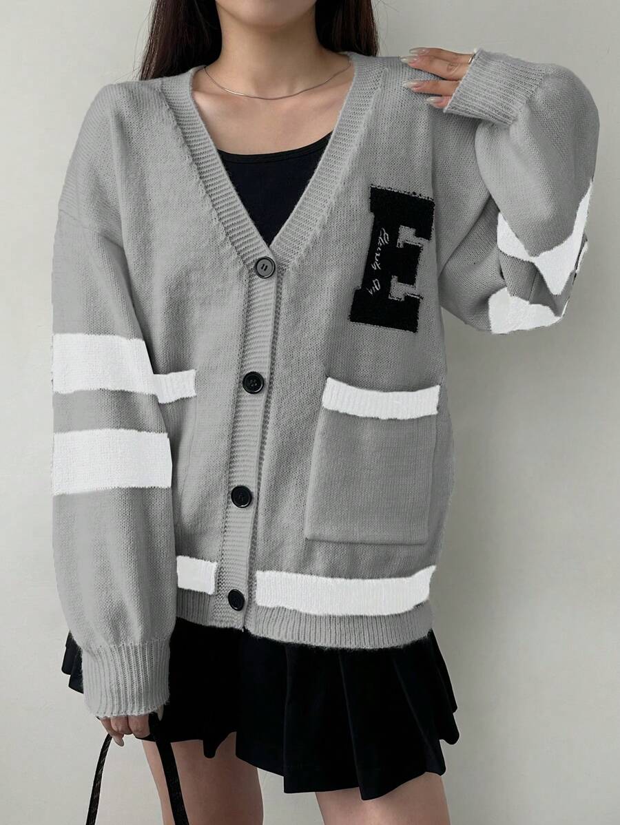 SHEIN Unity 女式休闲拼色双口袋字母压纹纽扣正面开衫，秋冬 - 灰色 - 查看 1