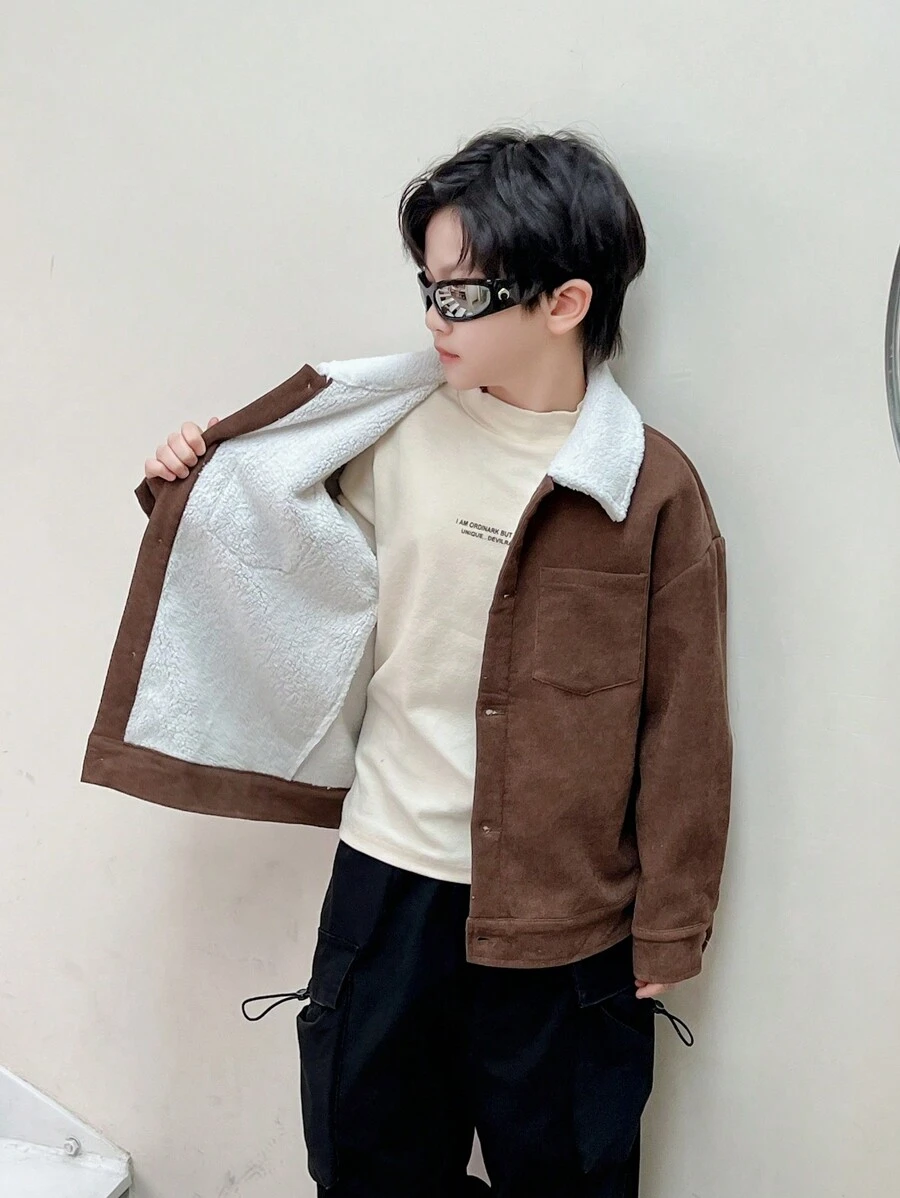 SHEIN 1 chiếc áo khoác nhung kẻ dáng rộng thoải mái và thời trang cho bé trai tuổi mới lớn, phù hợp với phong cách Bomber, Varsity, Y2K, mặc hàng ngày, đi học, du lịch, thể thao, thu/đông - màu nâu - Xem 1