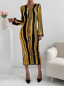 SHEIN Unity 1 件女式全身印花圆领长袖针织毛衣连衣裙（图案位置不固定） - 彩色 - 查看 3