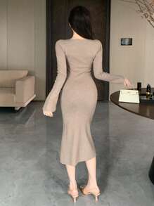 DAZY Váy len dài tay ôm cổ chữ V thanh lịch cho nữ, màu trơn, mùa thu - Màu Khaki - Xem 5