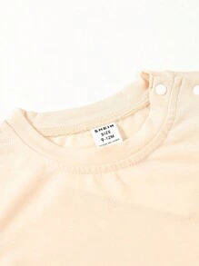 6pcs/Pack The Three Pieces Baby Boy Basic Set Includes Three Sets Of Clothes In Apricot Brown And Green To Meet The Baby's Daily Dressing Needs. Each Set Features A Clean Design And High-Quality Fabrics To Ensure Comfort And Functionality. Different Colors Allow Babies To Show Different Styles On Different Occasions, Which Is Both Cute And Fashionable.