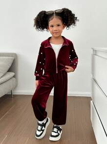 SHEIN 2 件套年轻女孩和幼儿女孩珍珠装饰天鹅绒运动衫搭配天鹅绒裤子的运动衫，女孩休闲秋冬装 - 紅色 - 查看 3