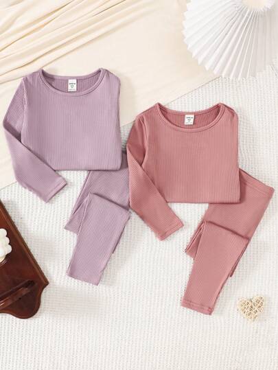 SHEIN LMoss Kids LMoss Young Girl Young Girl 4件套 Young Girl & Young Girl Thermal Lined 高弹力保暖T恤和紧身裤套装，适合日常休闲或分层穿着，具有一定的秋冬季保暖性