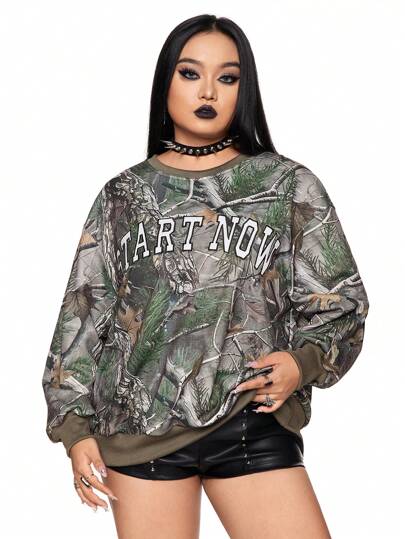 Grunge Punk Sweatshirt ample décontracté de style urbain avec impression de branche fanée, blocs de couleurs et lettres brodées. grande taille