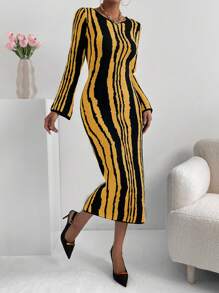 SHEIN Unity 1 件女式全身印花圆领长袖针织毛衣连衣裙（图案位置不固定） - 彩色 - 查看 5