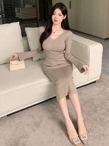 DAZY Váy len dài tay ôm cổ chữ V thanh lịch cho nữ, màu trơn, mùa thu - Màu Khaki - Xem 9