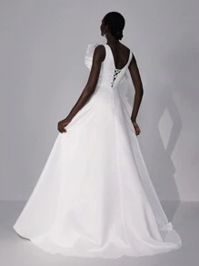 SHEIN Belle Elegant And Gorgeous Beige Luxury V-Neck 3D Three-Dimensional Flower Ruffle Sleeves Glossy Satin Gathered Large A-Slit Slit Dress Suitable For Wedding Events Bachelor Party Holiday Dance Honeymoon Wedding Dress, White Bridal Dress