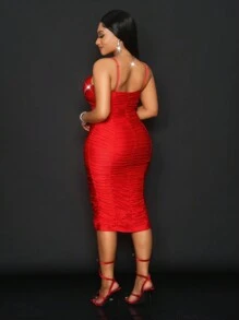 Slaydiva 2024 节日新年情人节优雅性感连衣裙红色细肩带水晶胸饰褶皱中长连衣裙 - L - 紅色 - 查看 3