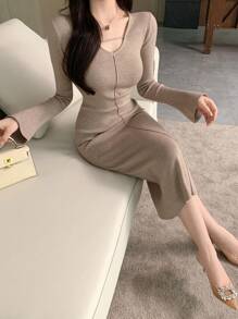 DAZY Váy len dài tay ôm cổ chữ V thanh lịch cho nữ, màu trơn, mùa thu - Màu Khaki - Xem 2