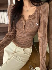 DAZY 女式修身长袖麻花针织刺绣毛衣秋季 - 卡其色 - 查看 5