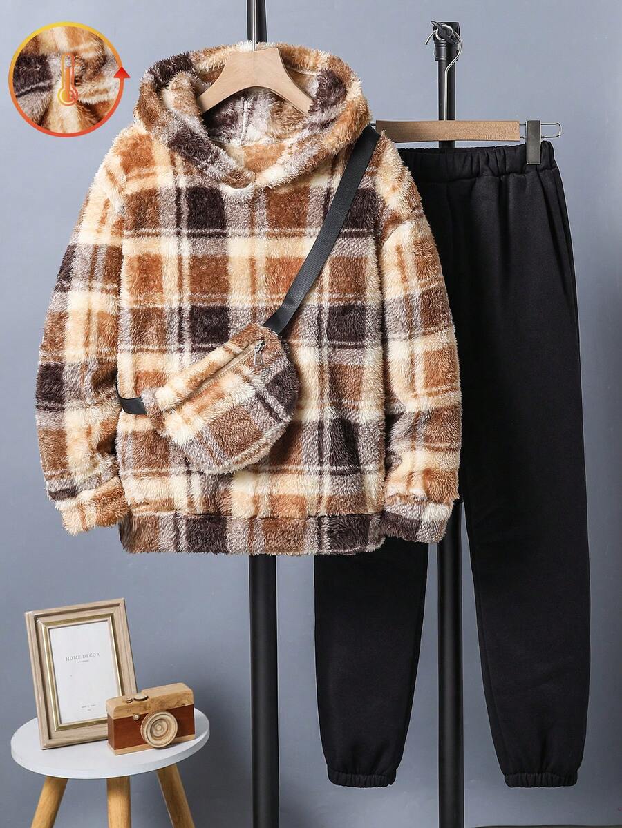 SHEIN Bộ 2 món cho bé trai tuổi teen: áo khoác cardigan dày dặn, ấm áp bằng vải nhung mềm mại có mũ trùm đầu và quần nỉ ấm áp dùng cho hoạt động ngoài trời, kèm túi đeo vai thời trang dễ thương, thích hợp cho mùa đông. - Nhiều màu - Xem 1